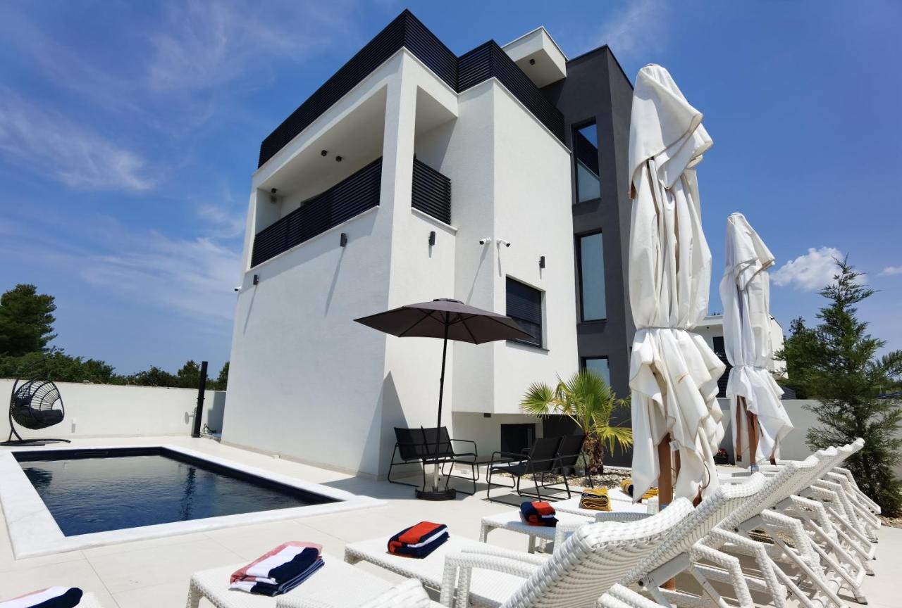 Villa Emperor ซรีมา ภายนอก รูปภาพ